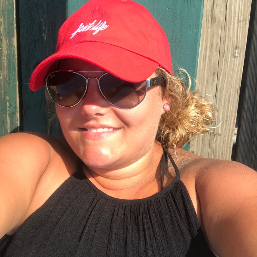 Meet your Posher, Kaila